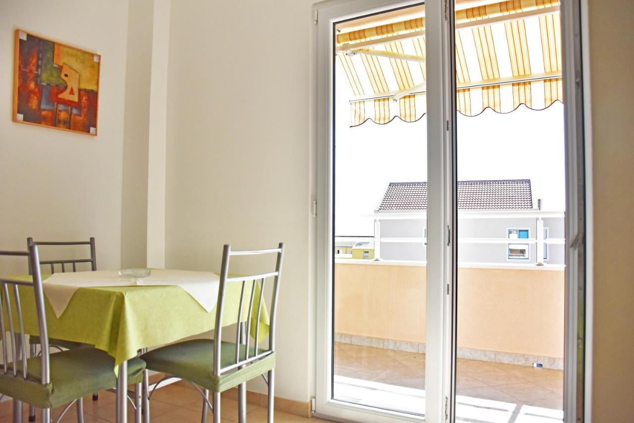 Apartments Stone Tučepi Eksteriør billede