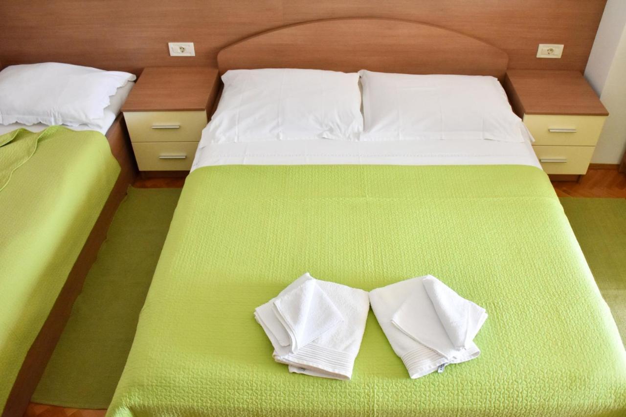 Apartments Stone Tučepi Eksteriør billede