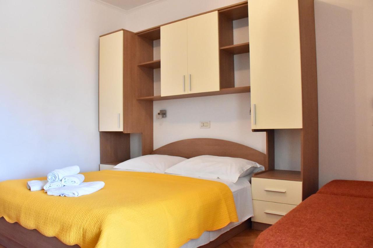 Apartments Stone Tučepi Eksteriør billede