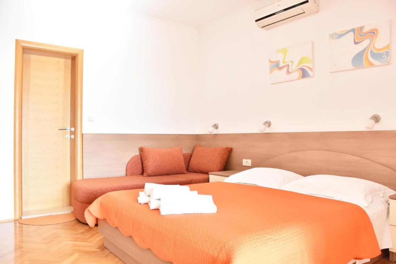 Apartments Stone Tučepi Eksteriør billede