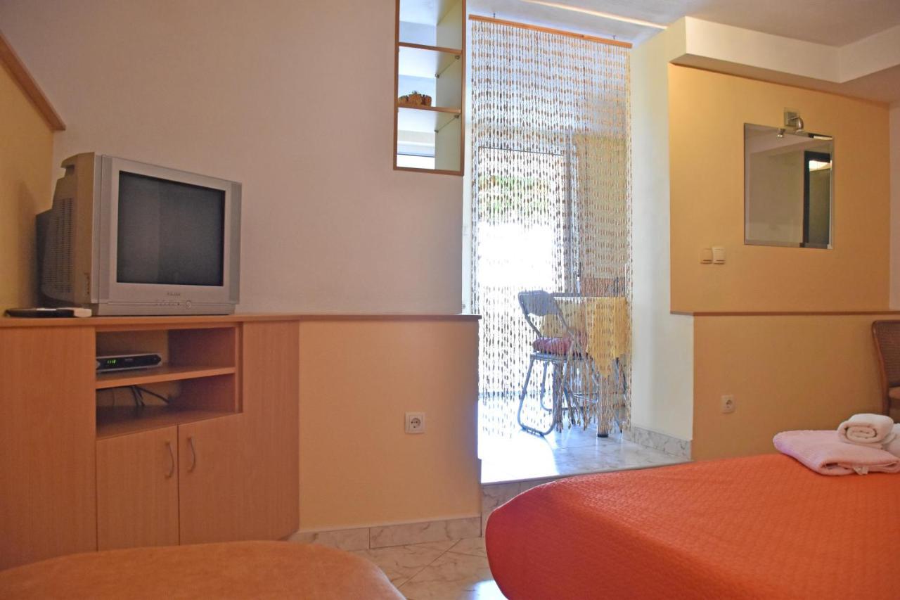 Apartments Stone Tučepi Eksteriør billede