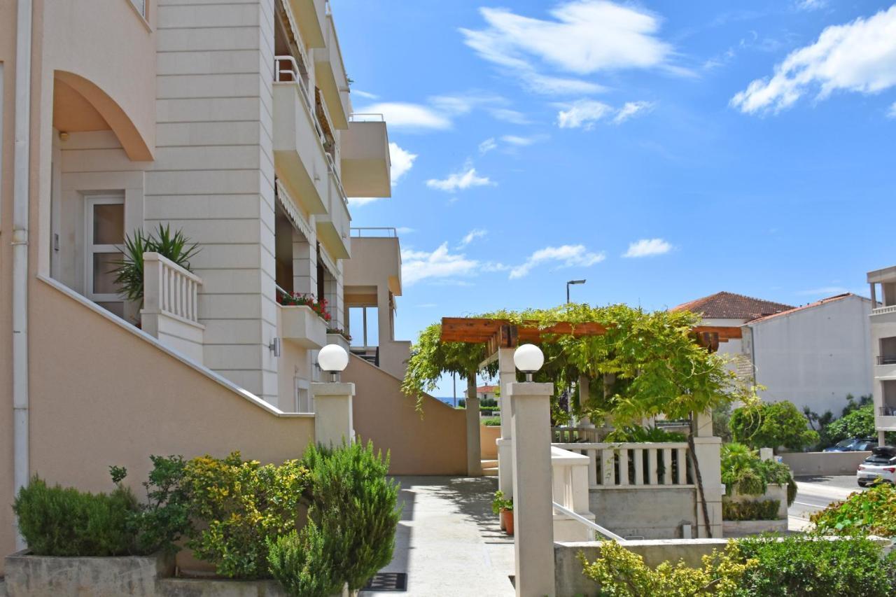Apartments Stone Tučepi Eksteriør billede