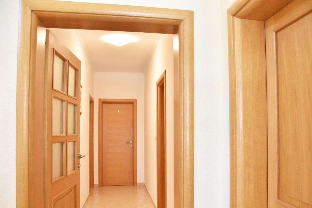 Apartments Stone Tučepi Eksteriør billede