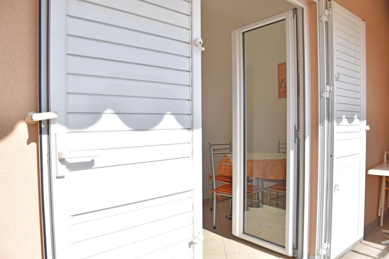 Apartments Stone Tučepi Eksteriør billede